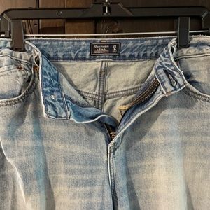 Abercrombie boyfriend jeans